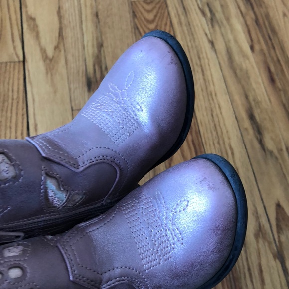 Shoes - Picture 3 of 6